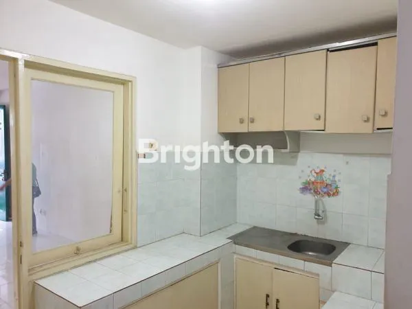 image TOWN HOUSE SIAP HUNI LIPPO KARAWACI UTARA - TANGERANG (5)