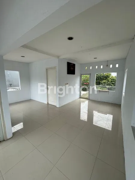 image RUMAH 2 LANTAI SIAP HUNI (2)