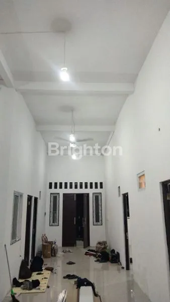 image DISEWAKAN RUMAH DI KUTISARI INDAH (2)
