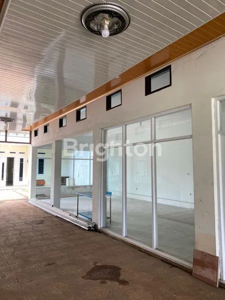 image GEDUNG USAHA 500M² DI JL. RAYA RAJAMANDALA (2)