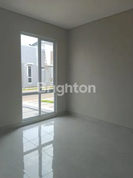 image JUAL CEPAT RUMAH PERUMAHAN PARAMOUNT (4)