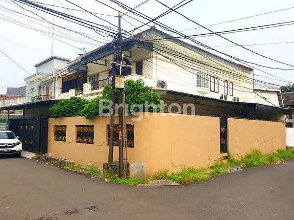 image RUMAH KEBON JERUK BARU POSISI HOOK JAKARTA BARAT (2)