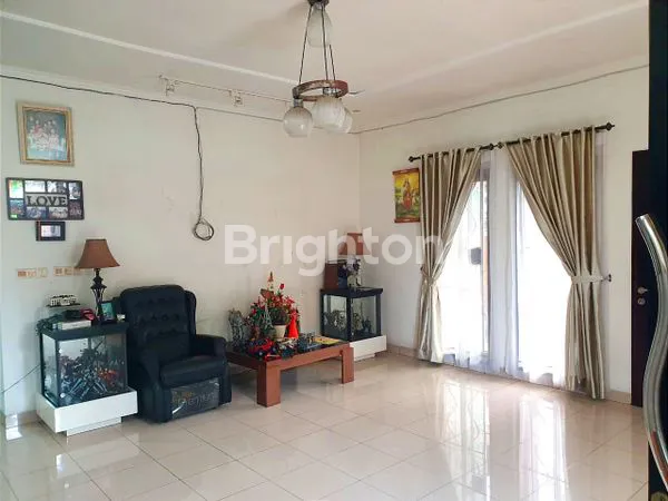 image RUMAH KEBON JERUK BARU POSISI HOOK JAKARTA BARAT (6)
