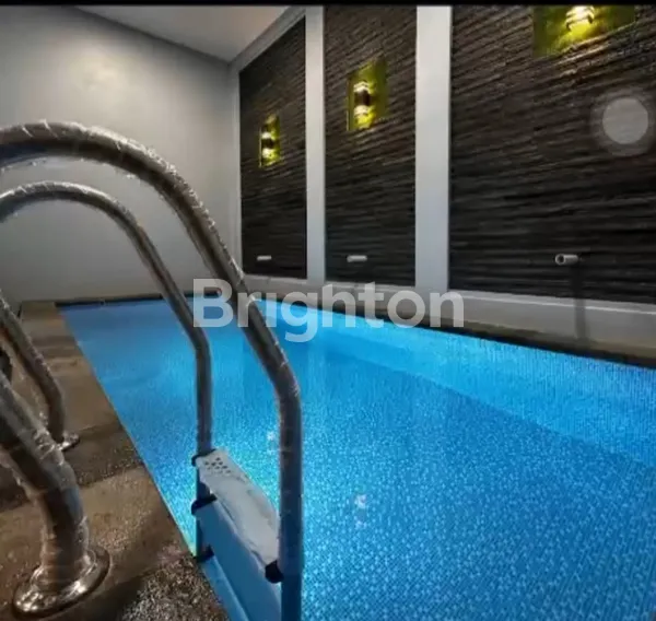 image RUMAH MUNGIL TAPI KAMAR TIDUR 4 + ADA INDOOR POOL SAMBIROGO SURABAYA BARAT (3)