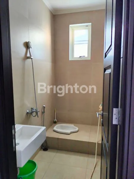 image RUMAH MEWAH (8)