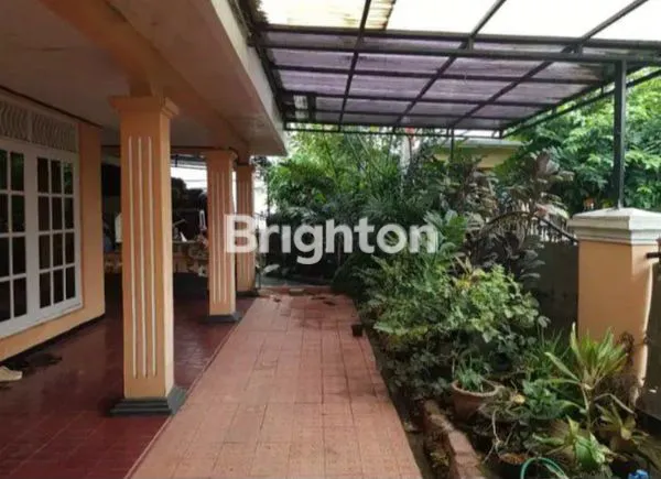 image RUMAH MEWAH 2 LANTAI FULL FURNISHED DI KOTA BOGOR (2)