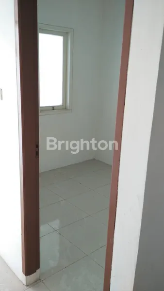 image RUMAH CLUSTER ISKANDAR MUDA 2 LANTAI 4BR 96M2 DEKAT BANDARA SOEKARNO HATTA SEWAN TANGERANG (3)