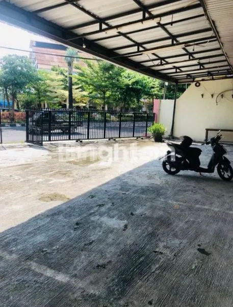 image RUMAH USAHA COCOK UNTUK GUDANG, KANTOR, RESTO DI PUSAT KOTA 0 JALAN RAYA INDRAGIRI, RAMAI DAN STRATEGIS (2)