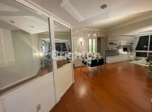 image CONDOMINIUM TAMAN ANGGREK 2 BEDROOM FURNISHED VIEW CENTRAL PARK HIGH FLOOR (8)