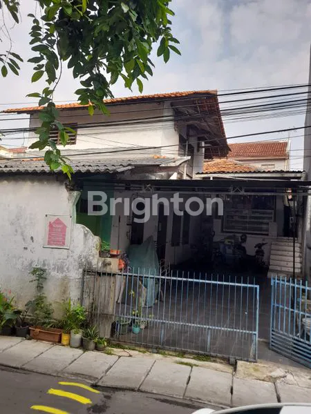 image RUMAH DENGAN 2 SISI TAMPAK MUKA, DEKAT RADIO DALAM, GANDARIA, JAKARTA SELATAN (7)