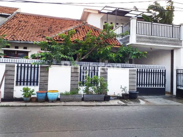 image RUMAH 2 LANTAI SIAP HUNI DI JATIBENING (2)