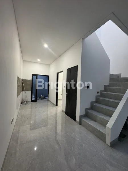 image RUMAH BARU 3 LANTAI BISA CUSTOM LAYOUT + EXTERIOR + FINISHING DI KAVLING DKI MERUYA UTARA (4)