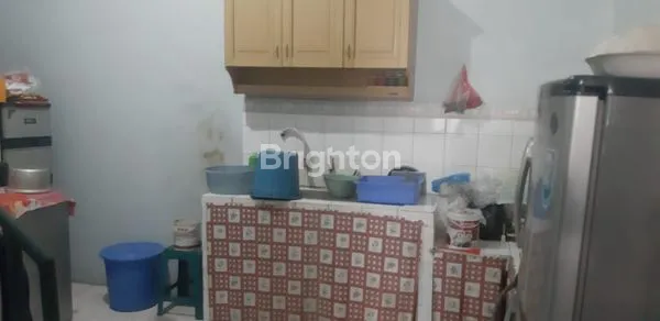 image RUMAH AKSES MOTOR FURNISH SIAP HUNI SELANGKAH PASAR DAN MALL LOKASI STRATEGIS TANJUNG DUREN JAKARTA BARAT (7)