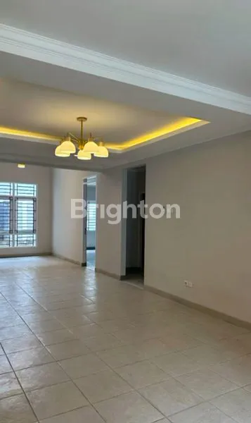 image DISEWAKAN RUMAH CANTIK SEMI FURNISH DI BINTARO SEKTOR 3 (2)