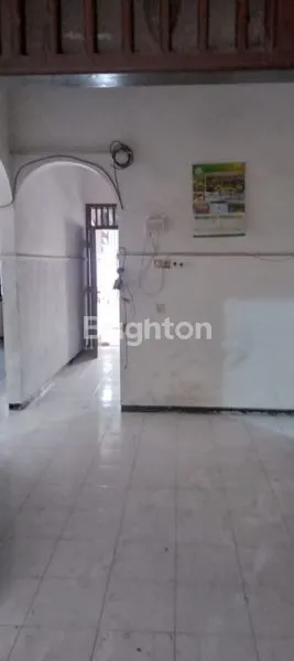 image RUMAH POJOK LOKASI STRATEGIS (2)