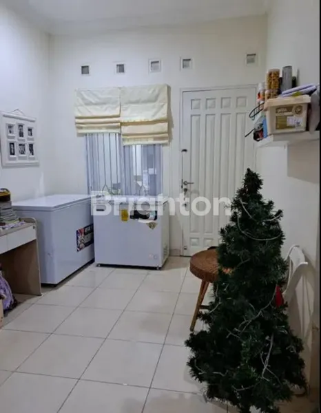 image RUMAH MINIMALIS ROW JALAN LEBAR DI PURIMAS REGENCY (3)