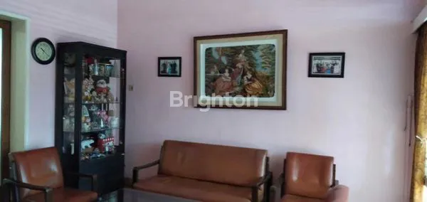 image RUMAH LUAS DEKAT ALUN-ALUN MALANG, HARGA ISTIMEWA (2)