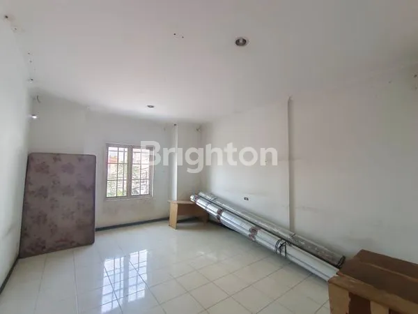 image RUMAH KALIJUDAN SURABAYA ROW JALAN LONGGAR SIAP HUNI (2)