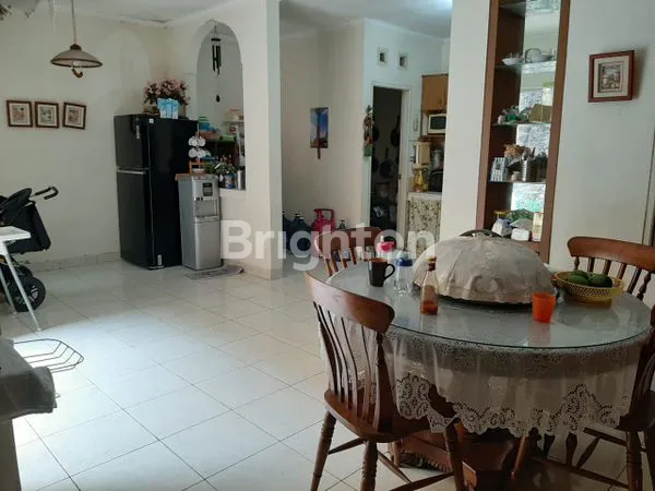 image RUMAH 2 LANTAI DI ALAM SUTRA (5)