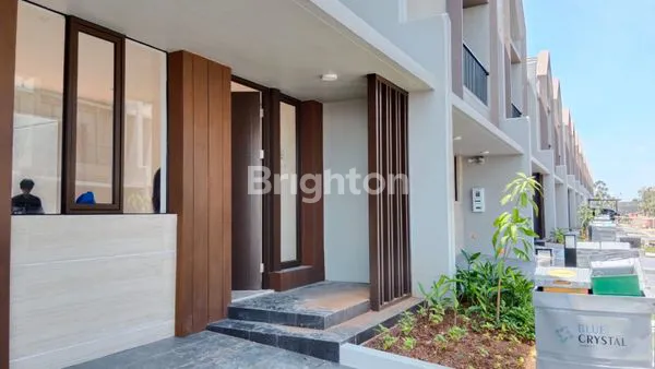 image SUMMARECON BERYL CRYSTAL (2)