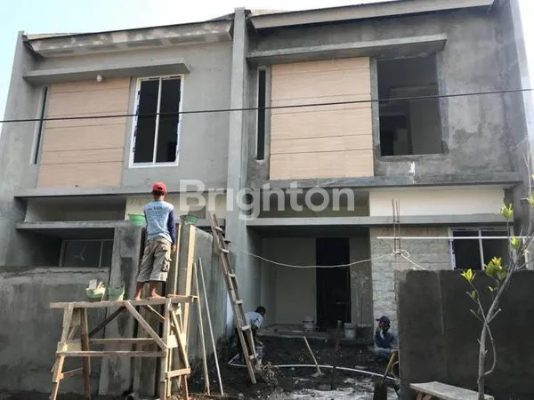 image RUMAH GRESS MINIMALIS (2 UNIT) DI SUTOREJO UTARA (1)