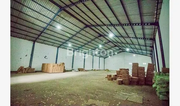 image TOKO DAN 2 UNIT GUDANG BESAR LOKASI SUPER STRATEGIS JALAN RAYA GADANG, MALANG (4)