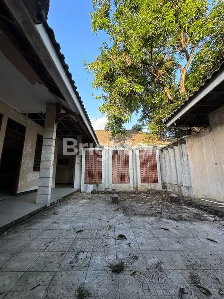 image RUMAH DI SOLO BANGUNAN HITUNG TANAH DEKAT SLAMET RIYADI (6)