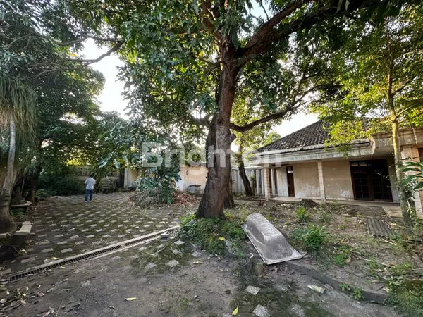 image RUMAH DI SOLO BANGUNAN HITUNG TANAH DEKAT SLAMET RIYADI (7)