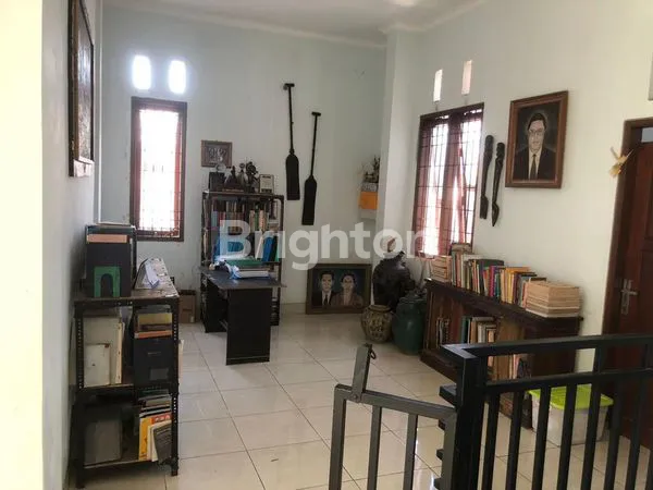 image RUMAH MEWAH 2 LANTAI DI DALUNG PERMAI - 5KT, GARASI 2 MOBIL (5)