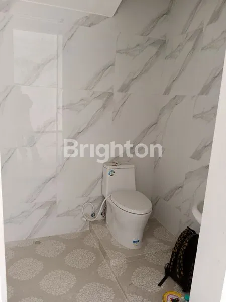 image RUMAH MEWAH DAN BARU GRESS DI JEMUR ANDAYANI SURABAYA  (7)