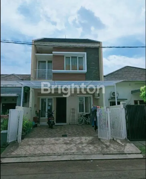 image RUMAH 3 LANTAI RAPI DAN NYAMAN DI CLUSTER GRIYA SUTERA ALAM SUTERA (1)