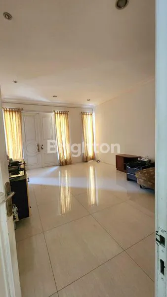 image TAMAN BEVERLY GOLF LIPPO KARAWACI TANGERANG (7)