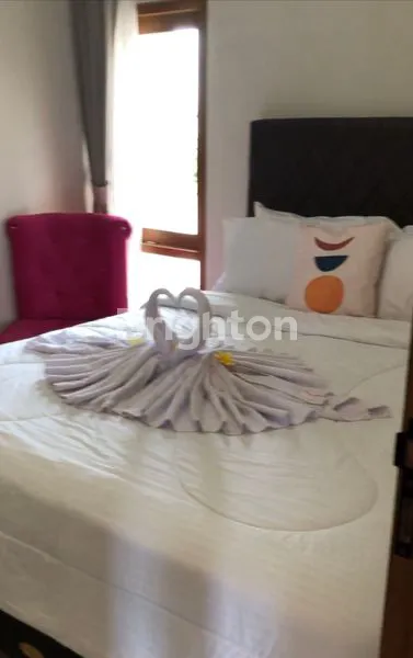 image VILLA 2 LANTAI TENGAH KOTA DENPASAR BARAT DEKAT KULINER DAN BERBAGAI JENIS BISNIS (5)