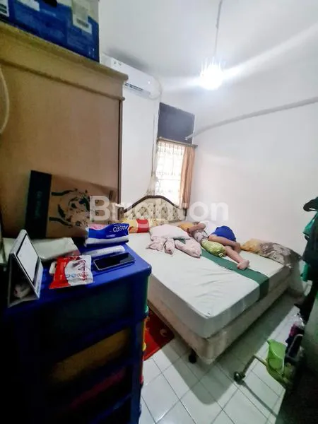 image RUMAH 2 LANTAI DI KOMPLEK DPR 2 MERUYA SELATAN (3)