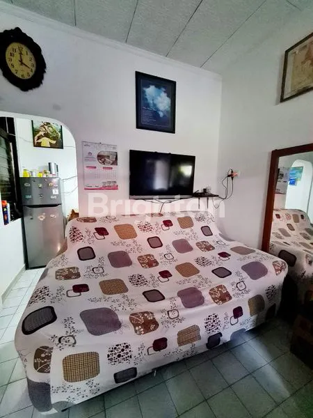 image RUMAH 2 LANTAI DI KOMPLEK DPR 2 MERUYA SELATAN (2)