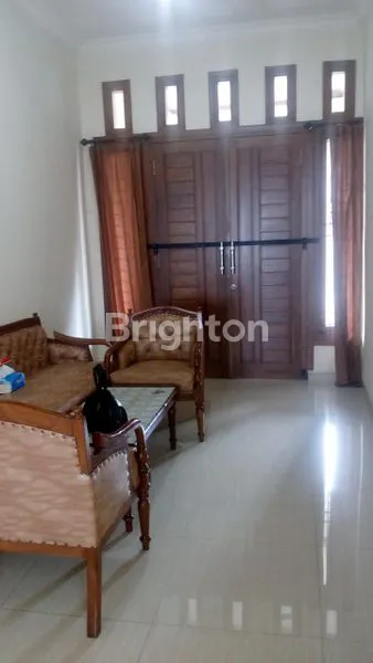 image RUMAH MEWAH SIAP HUNI DEKAT SUHAT (2)