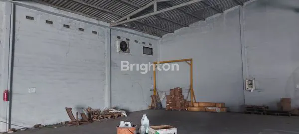 image GUDANG WAREHOUSE LOSS SIAP PAKAI KEPUTIH SUKOLILO. DEKAT RAYA OERR MERR SEMAMPIR SURABAYA TIMUR (4)