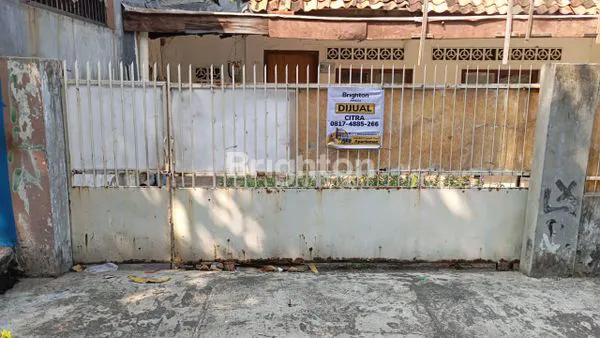 image RUMAH PETOJO BARAT, BANGUNAN TUA (2)