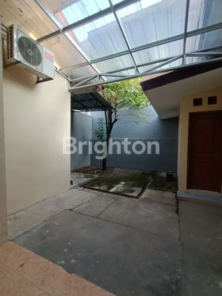 image RUMAH SEWA SIAP HUNI DEKAT MANAHAN DEKAT DENGAN FAJAR INDAH LOKASI STRATEGIS DEKAT DENGAN EXIT TOL  (2)