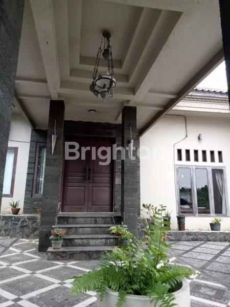 image RUMAH TENANG DAN NYAMAN LOKASI STRATEGIS JAGAKARSA JAKARTA SELATAN  (1)