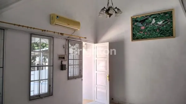 image RUMAH BESAR TERAWAT DAN ELEGAN DIBALIKPAPAN BARU (6)