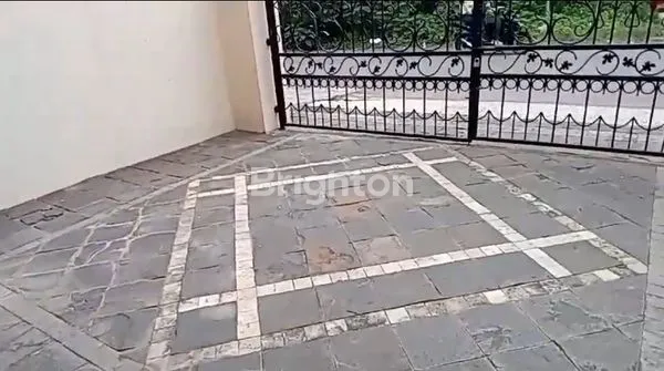 image JUAL RUMAH HOEK (4)