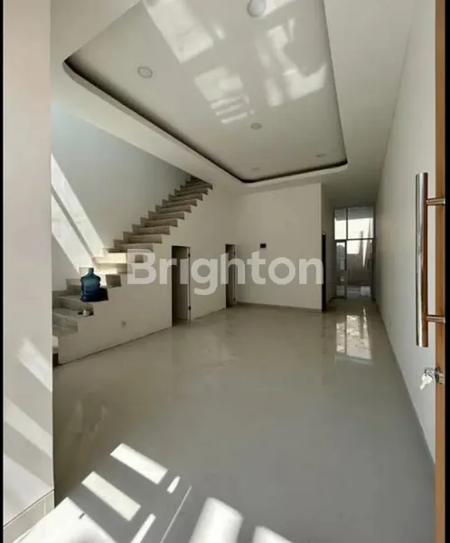 image RUMAH BARU RUNGKUT ASRI SIAP HUNI DEKAT MERR (2)