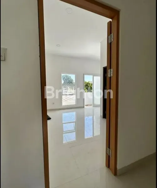 image RUMAH BARU RUNGKUT ASRI SIAP HUNI DEKAT MERR (3)