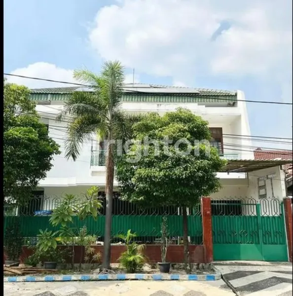 image DIJUAL RUMAH TAMAN BENDUL MERISI HUNIAN NYAMAN SELANGKAH KE A.YANI, MARGOREJO DLL (1)