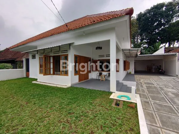 image TURUN HARGA \U203C\UFE0F RUMAH FULLY FURNISHED SANGAT STRATEGIS, CANTIK, SIAP HUNI (1)