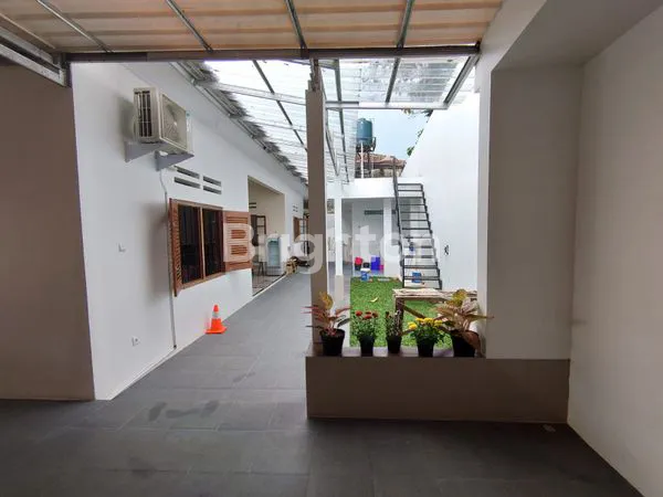 image TURUN HARGA \U203C\UFE0F RUMAH FULLY FURNISHED SANGAT STRATEGIS, CANTIK, SIAP HUNI (4)