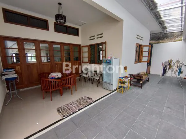 image TURUN HARGA \U203C\UFE0F RUMAH FULLY FURNISHED SANGAT STRATEGIS, CANTIK, SIAP HUNI (8)