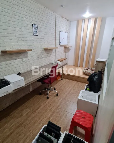 image RUMAH USAHA LOKASI STRATEGIS PUSAT KOTA SURABAYA DEKAT JALAN DIPONEGORO (3)