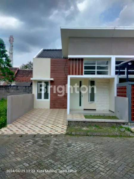 image RUMAH BARU SIAP HUNI, LINGKUNGAN NYAMAN, ASRI DAN TENANG. SANGAT IDEAL UNTUK HUNIAN MAUPUN UNTUK INVESTASI. (1)